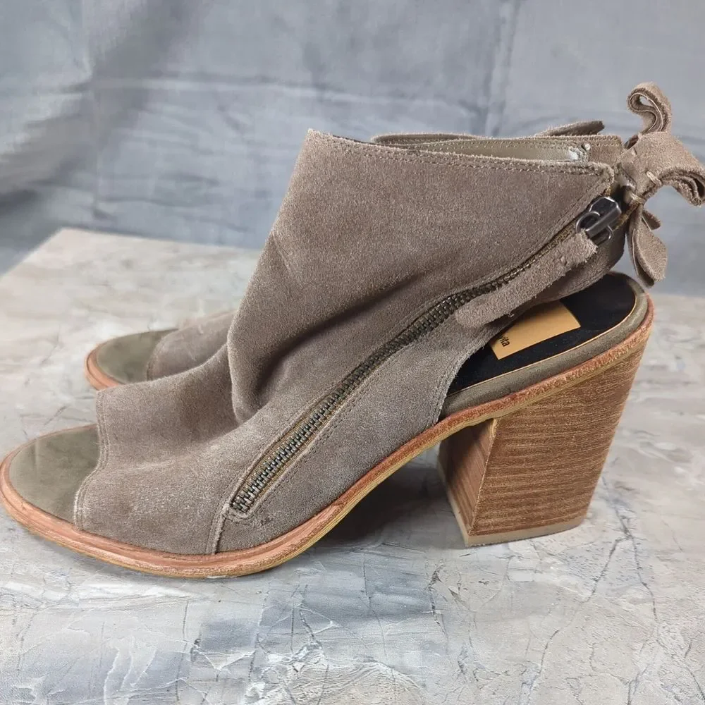 Dolce Vita Petra Taupe Suede Peep Toe Bootie Stacked‎ Heel Size 8.5